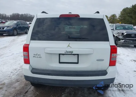 2014 Jeep Patriot Latitude из США, поврежденный, VIN 1C4NJRFBXED892693